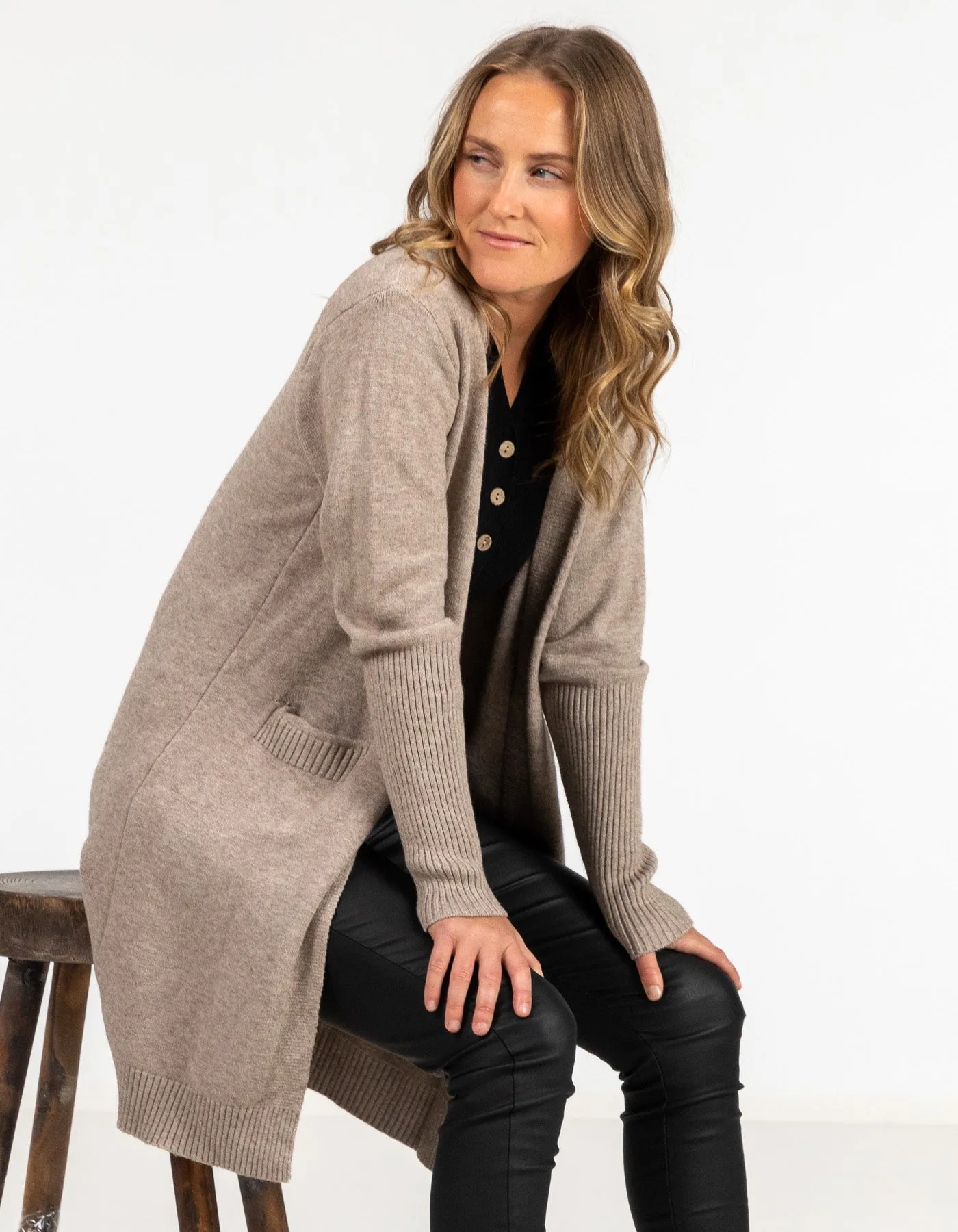 Chelsea Edge to Edge Cardigan with Pockets in Mocha